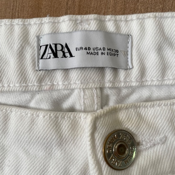 ZARA Jeans - High Waisted, Wide Leg - Size 8 - Picture 4 of 8